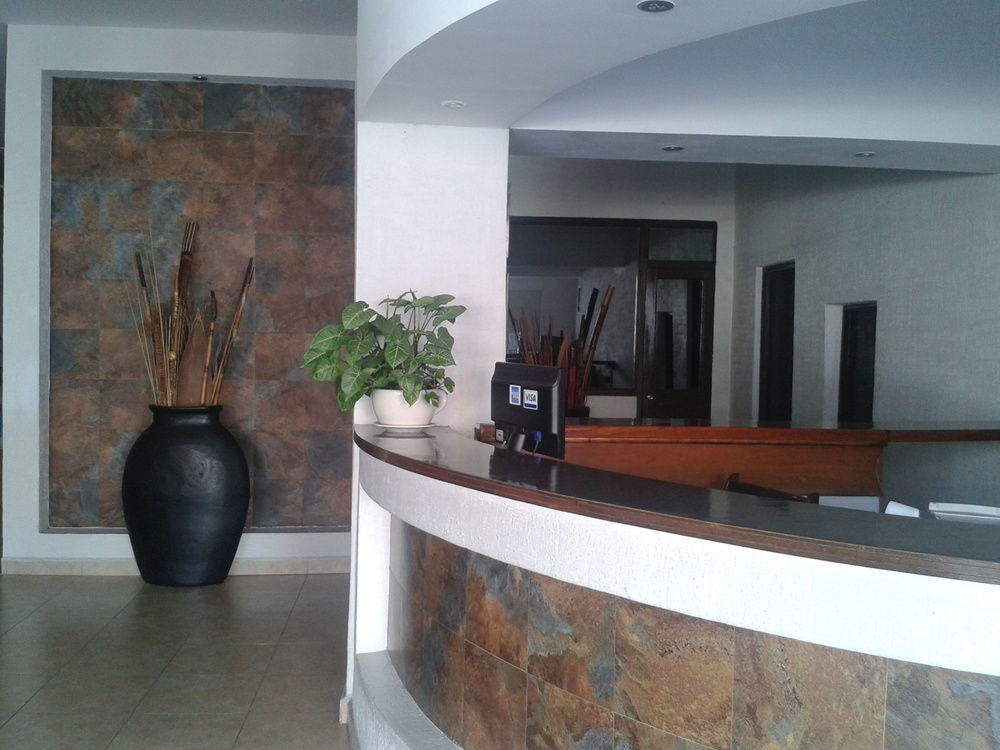 Hotel Marlyn Puerto Vallarta Extérieur photo